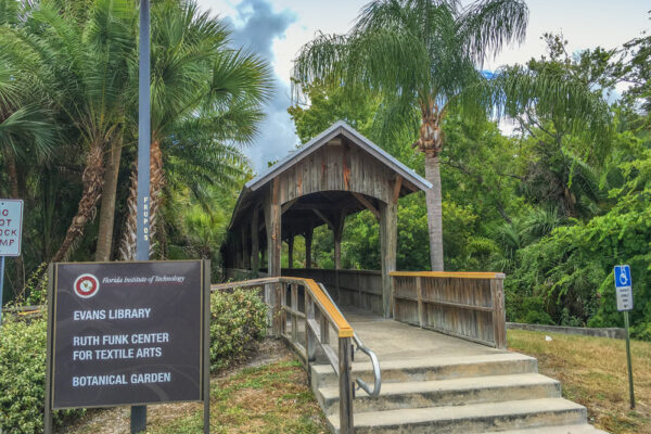 BotanicalGardenBridge-1 BotanicalGardenBridge-1